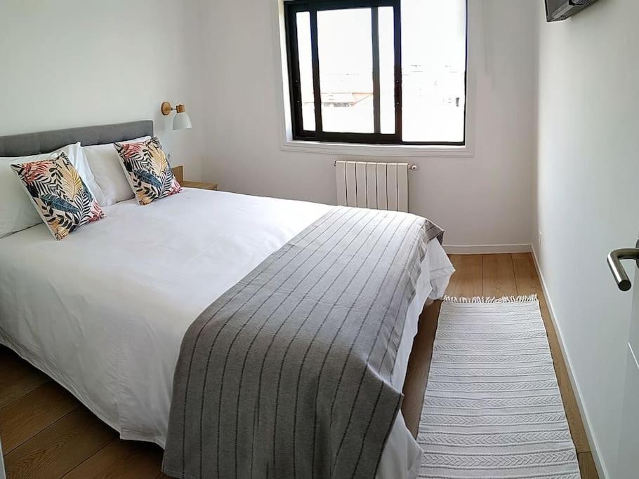 Apartment Nuevo Con Terraza Y Plaza De Garaje *